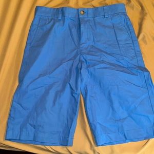 Blue khaki shorts, four pockets, belt loops
